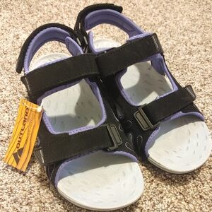 New Women's Outland Sandlas